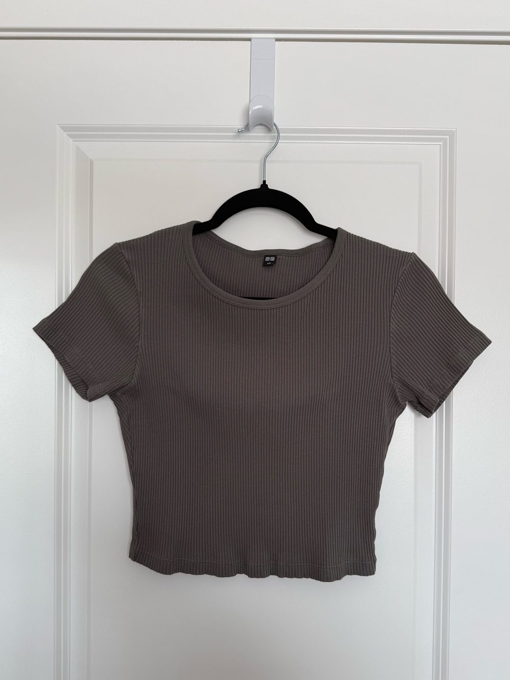 Uniqlo Dark Grey Crop T-Shirt